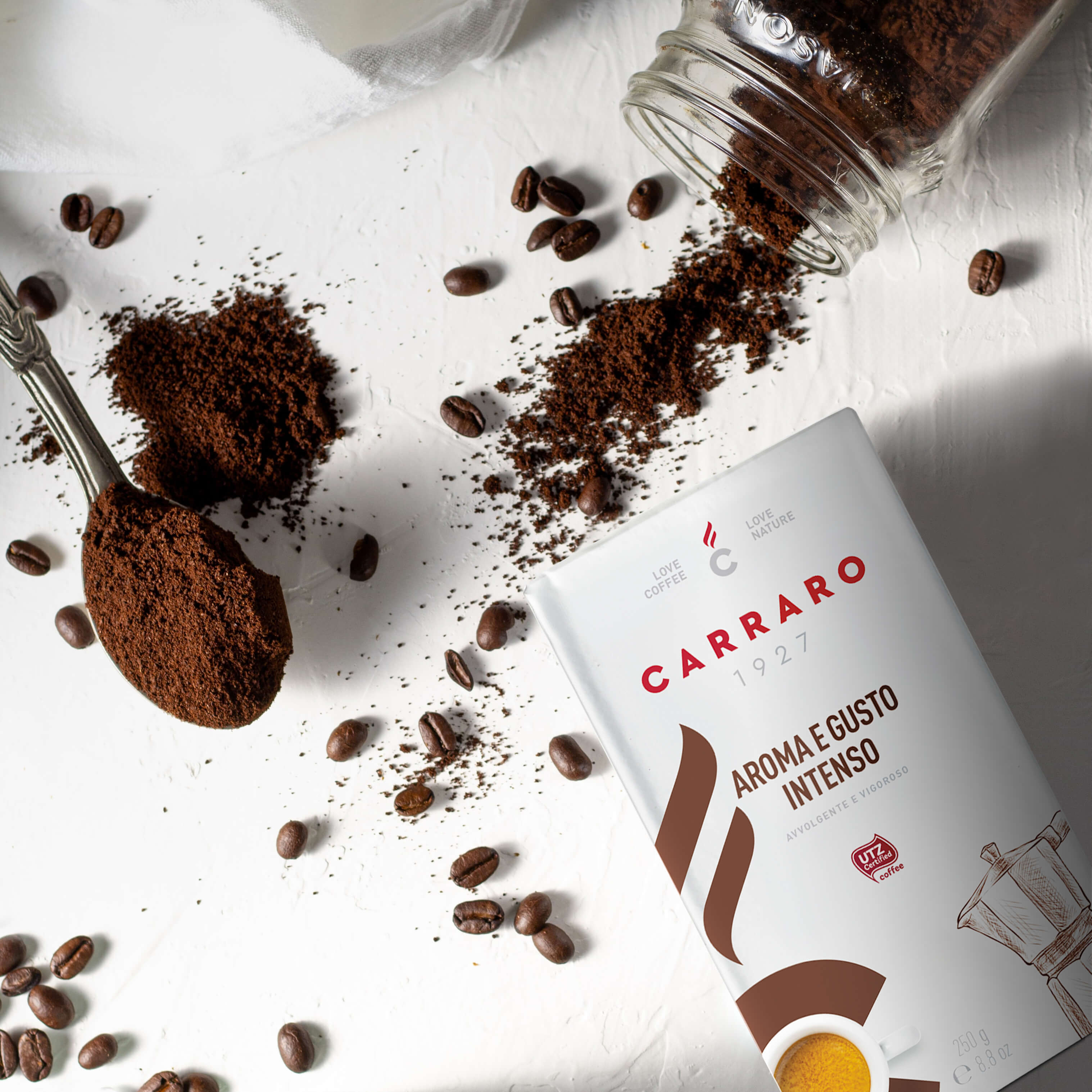 CAFEA MĂCINATĂ AROMA E GUSTO INTENSO 250g